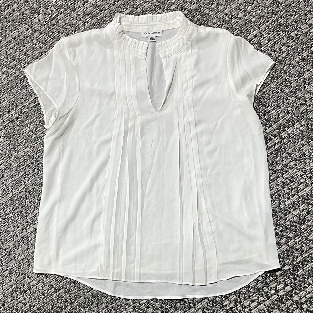 READ Calvin Klein | White Cap Sleeve Blouse
